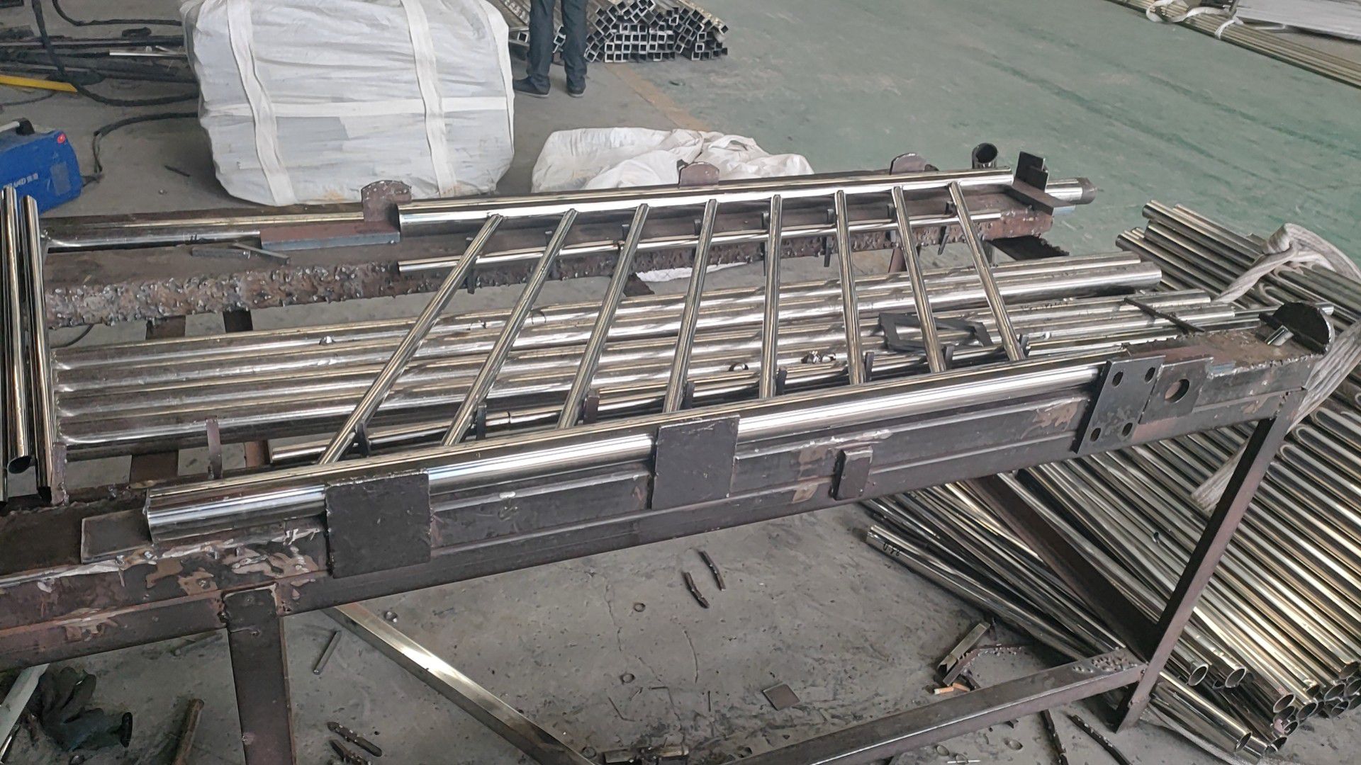 衡水不銹鋼復(fù)合管護(hù)欄