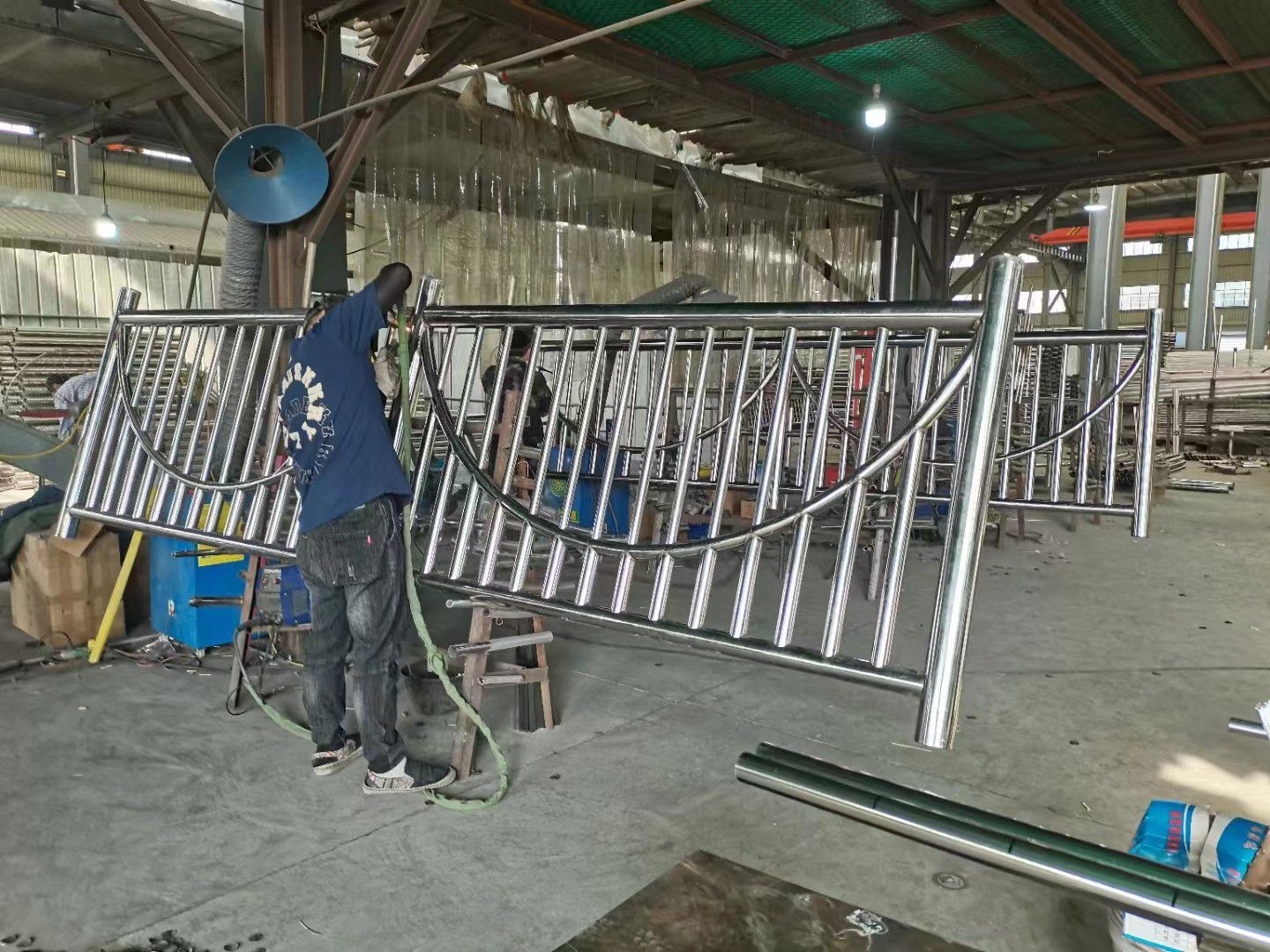 衡水不銹鋼復(fù)合管護(hù)欄