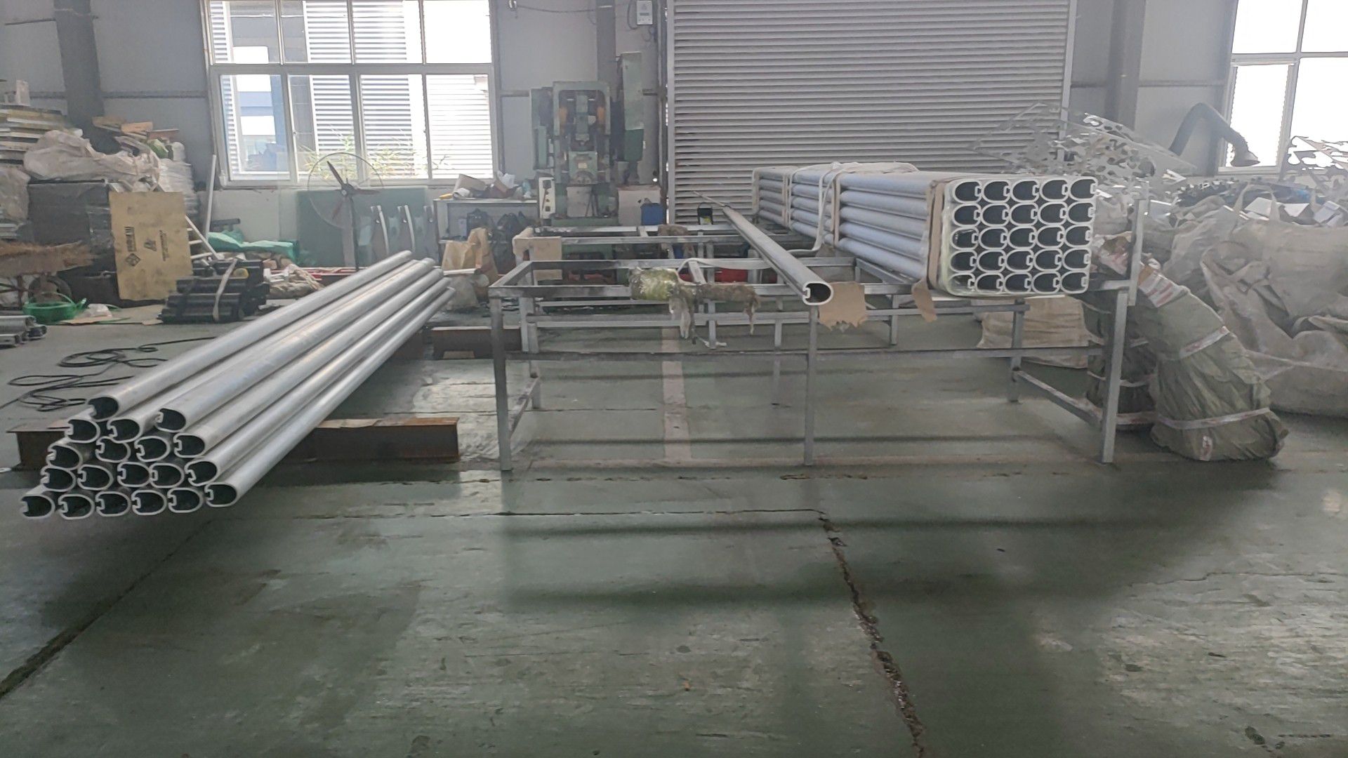 嶗山鋁合金護欄生產(chǎn)的工序